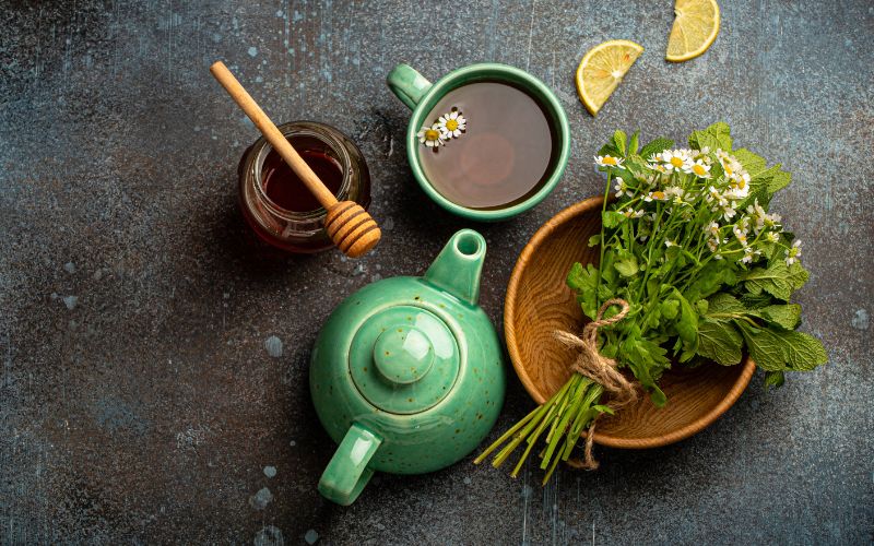 Menthe et Camomille : Une Association Apaisante pour une Digestion Légère